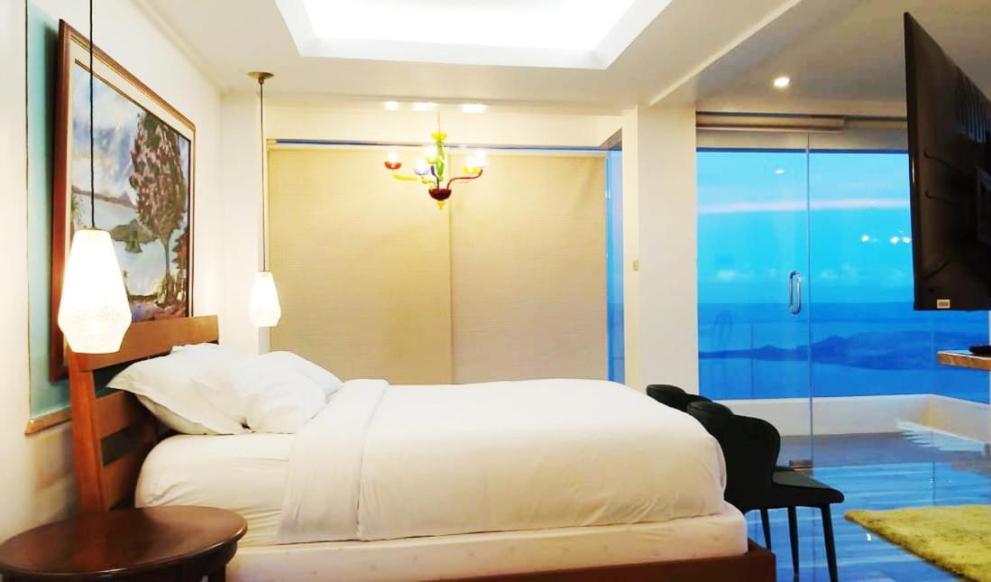 The Carmelence View Bed & Breakfast Tagaytay City Luaran gambar
